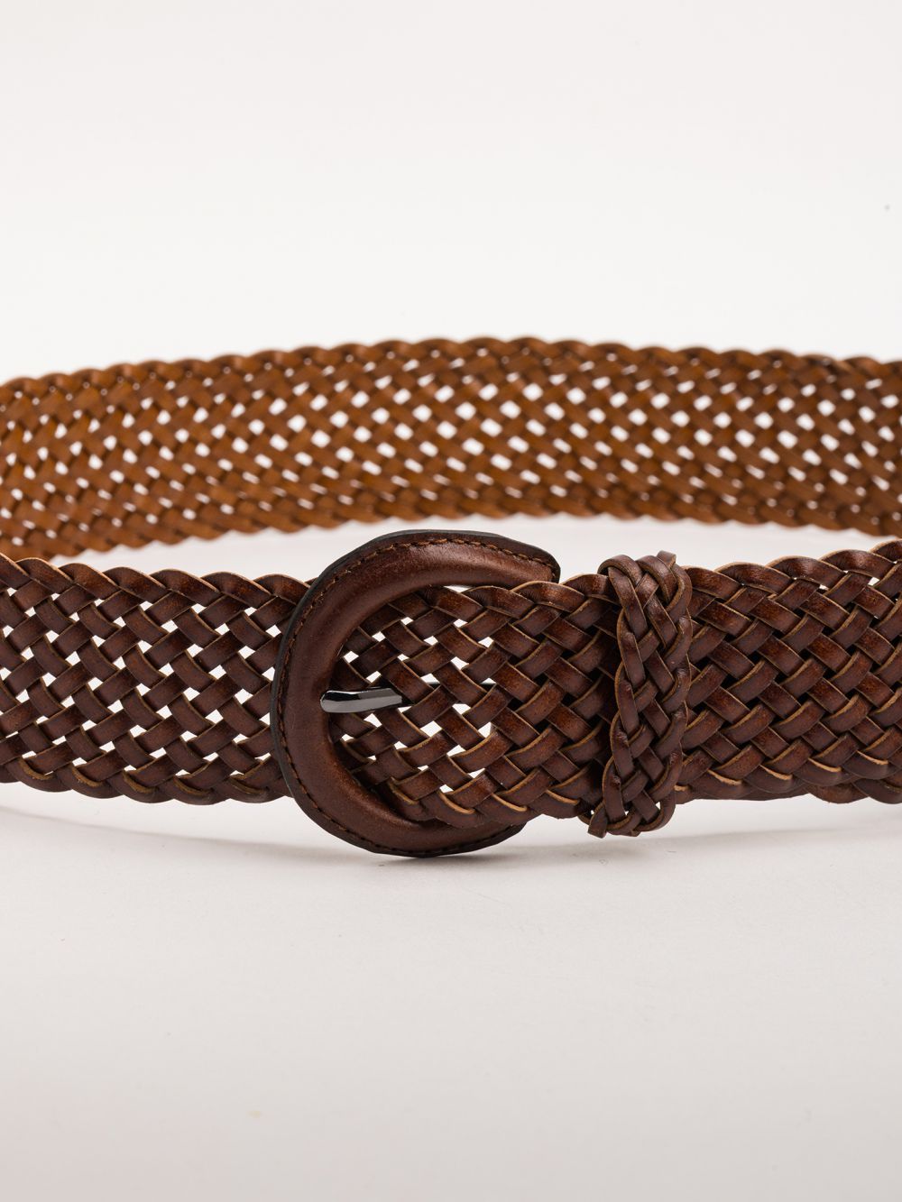 חגורה עור קלועה