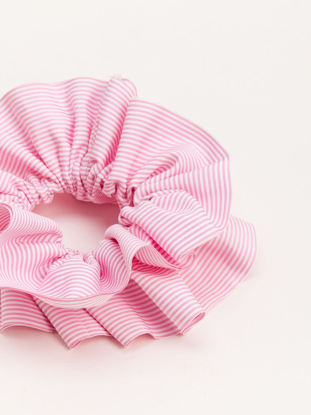 גומיית סקראנצ’י לשיער