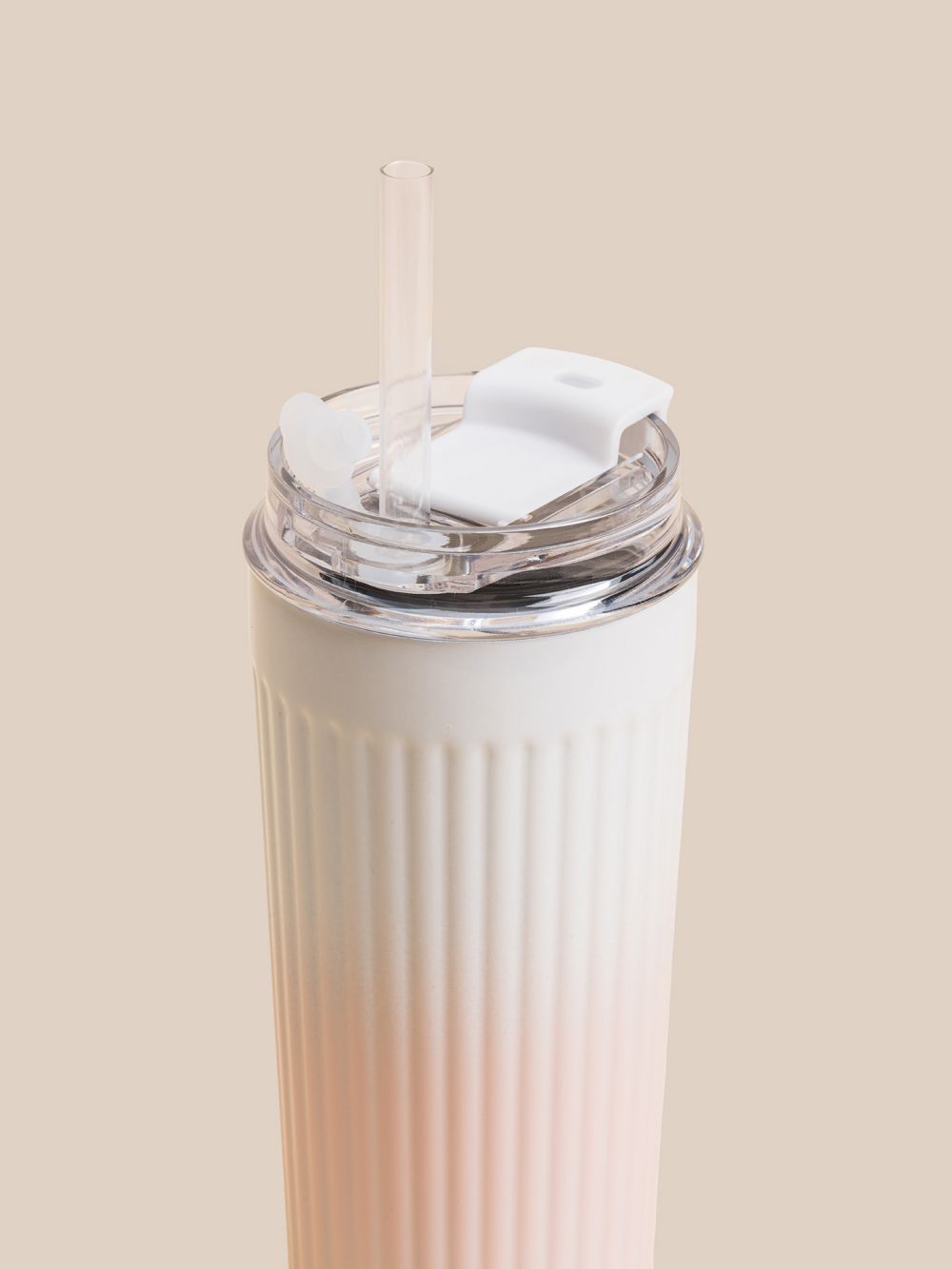 כוס שתיה עם קשית 500ML