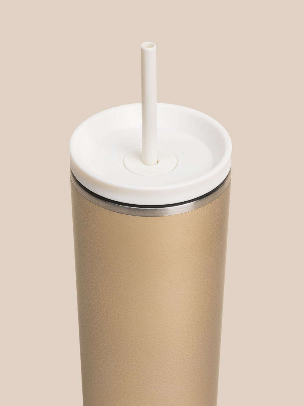 כוס שתיה מטאלית נירוסטה עם קש 610ML