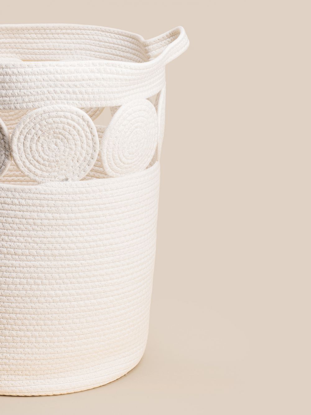 סל כותנה לבן עיגולים 43X51CM