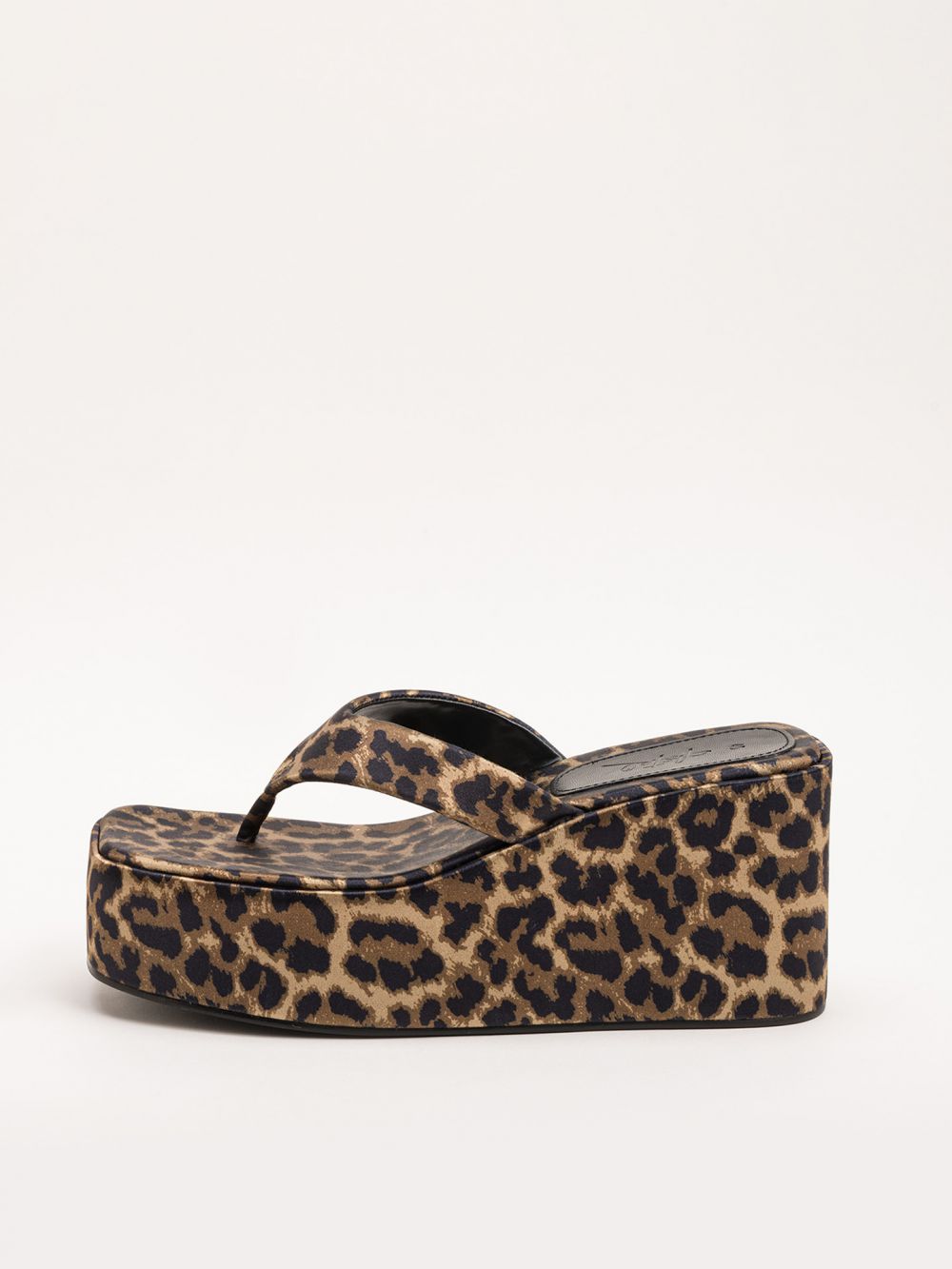 סנדלי פלטפורמה