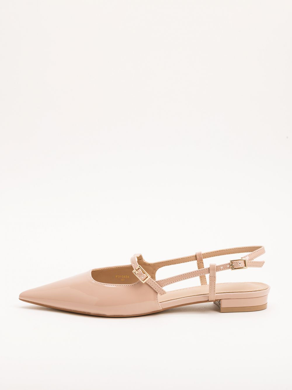 נעל סירה עם חרטום מחודד