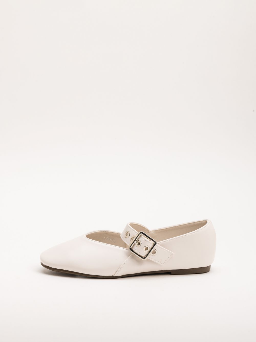 נעלי בובה עם אבזם מטאלי