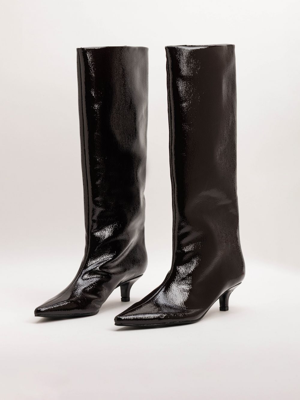 מגף מבריק ללא רוכסן