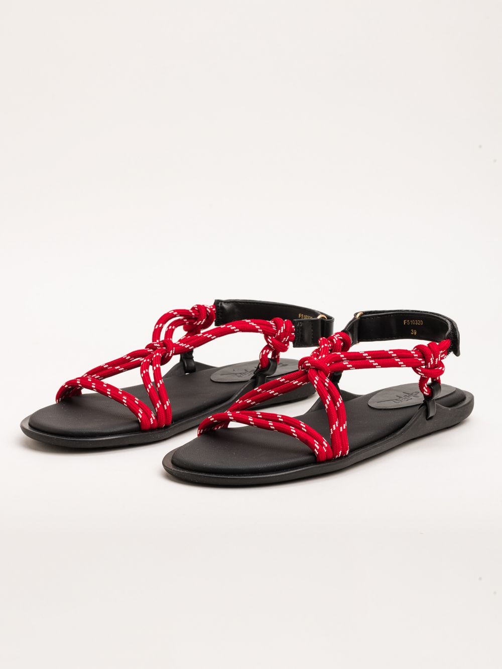 סנדלי חבלים