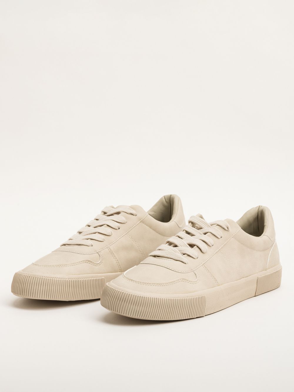 סניקרס דמוי עור במראה משופשף