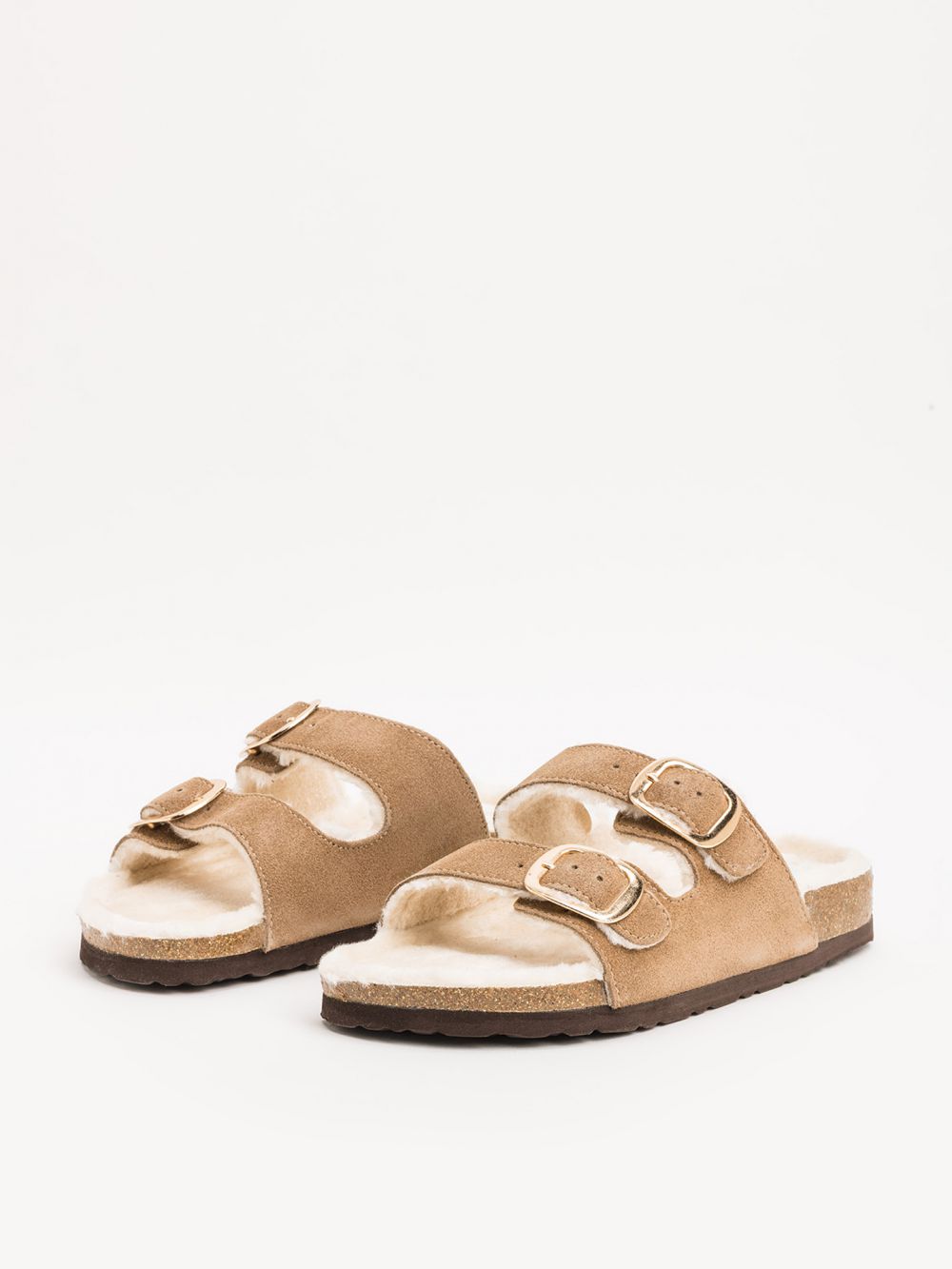 סנדל פרוותי