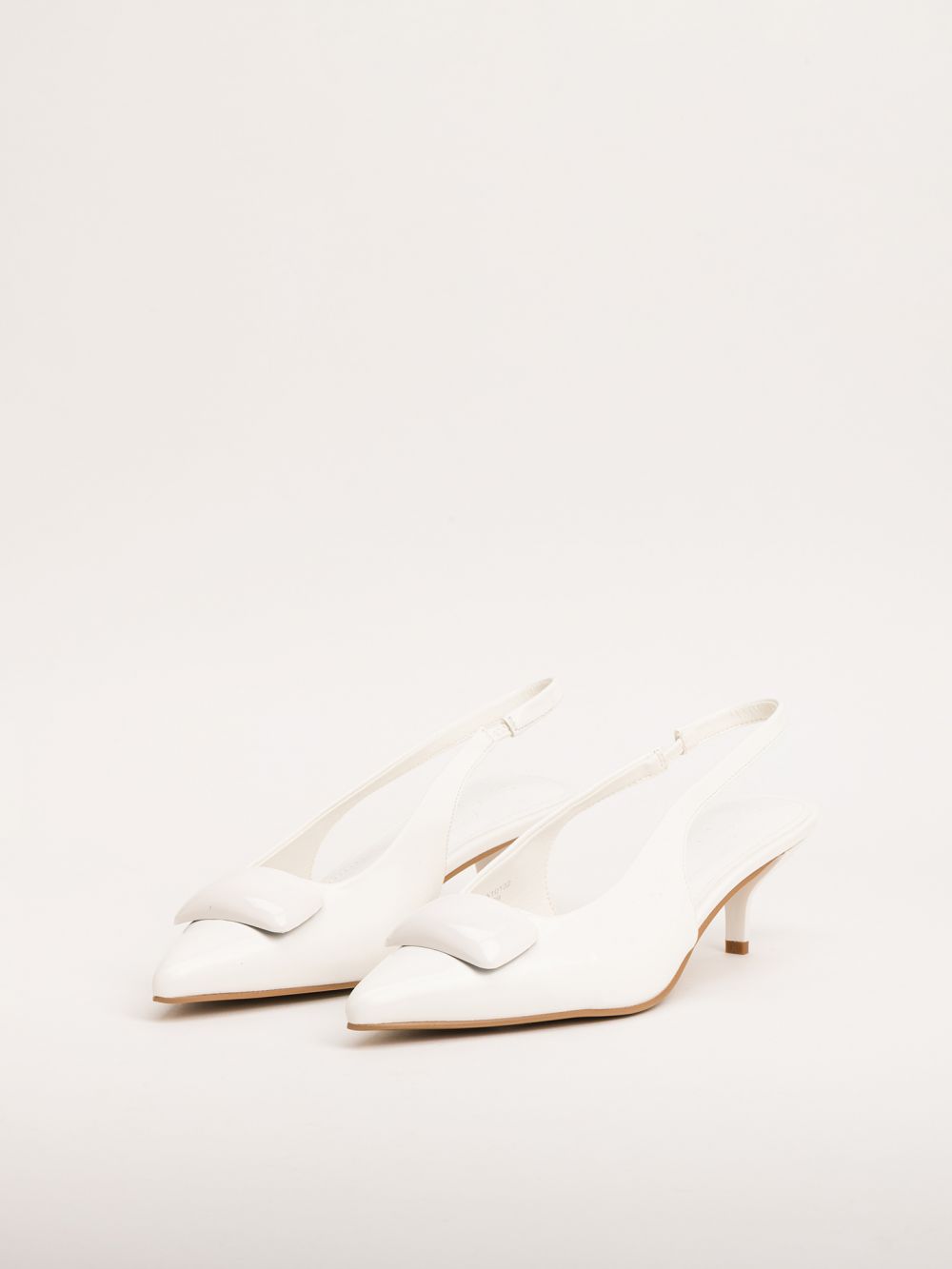 עקב קיטן עם עיטור מרובע