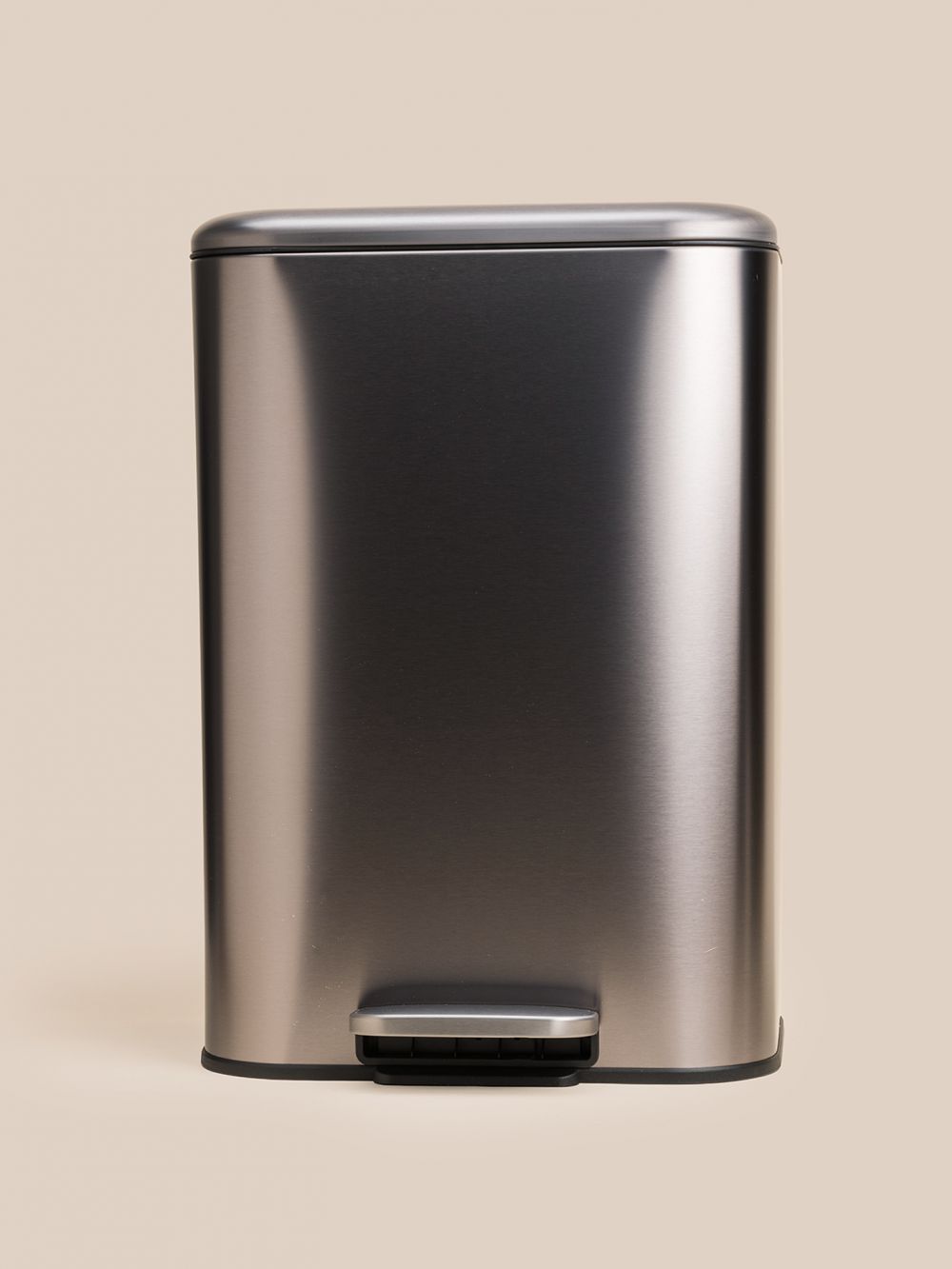 פח אשפה מלבני עם רגלית 50L אורבן