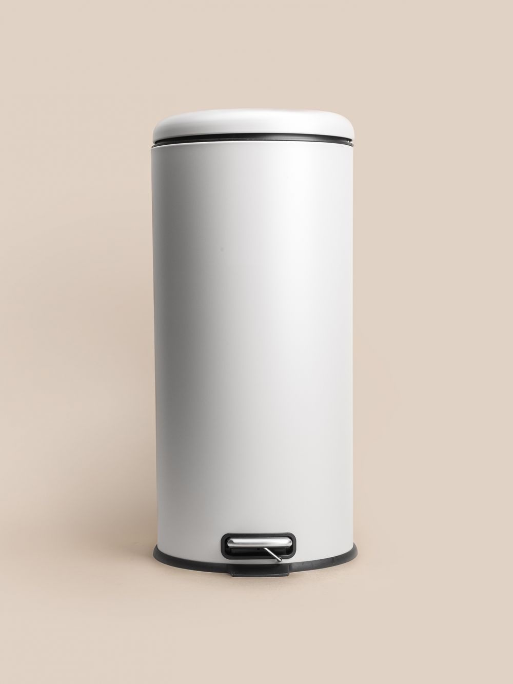 פח אשפה עגול עם רגלית 30L