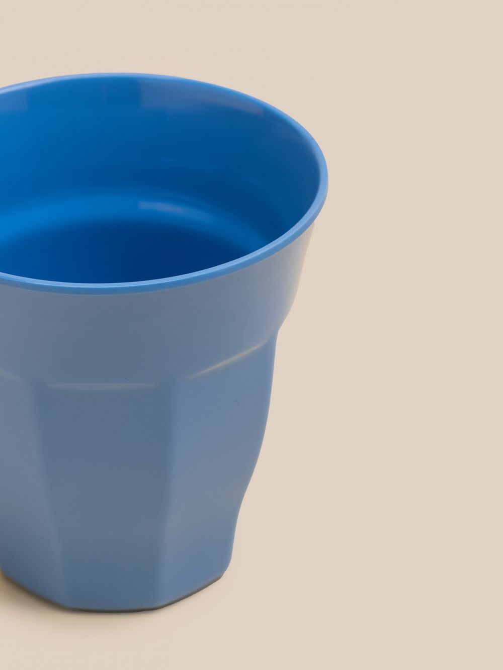 כוס שתיה מלמין צבעונית 200 מ”ל