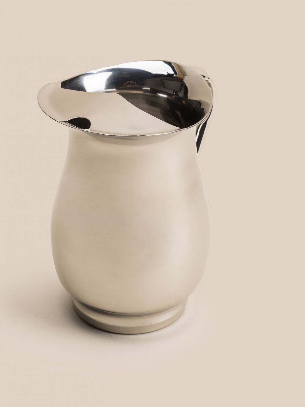 קנקן שתיה נירוסטה 1.5LT