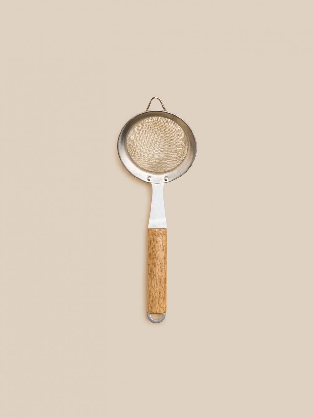 מסננת קטנה מעץ השיטה בקוטר 8 ס”מ