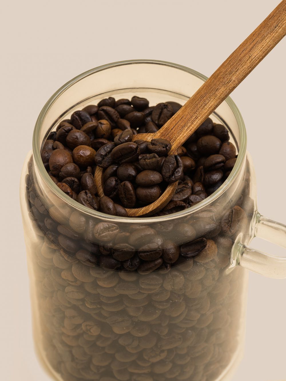 צנצנת מכסה עץ עם כפית 550 מ”ל