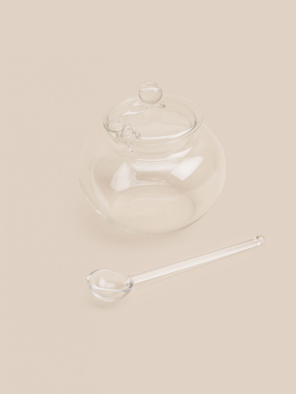 כלי לדבש מזכוכית עם כפית