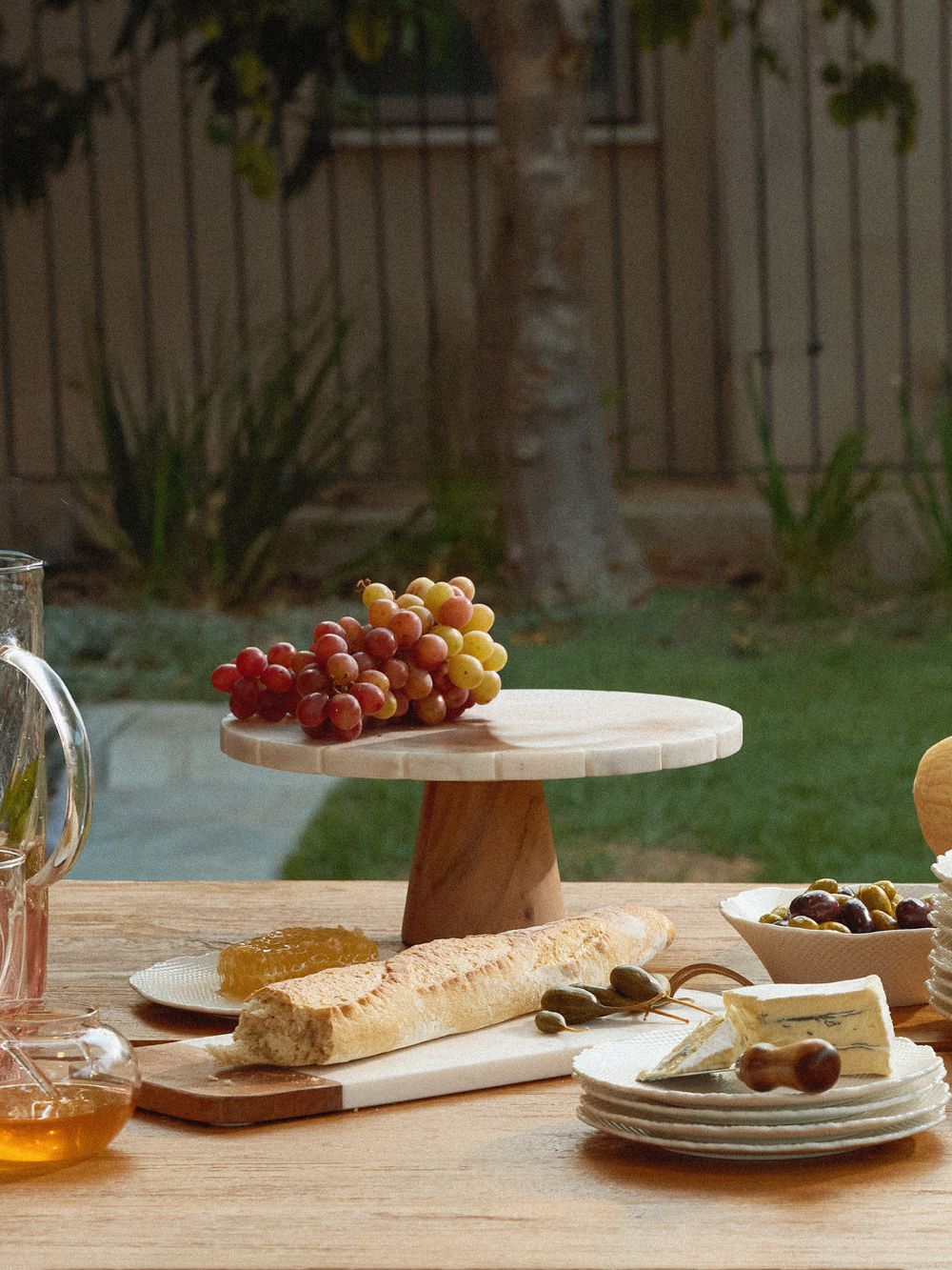 מגש לעוגה על רגל משיש 30CM