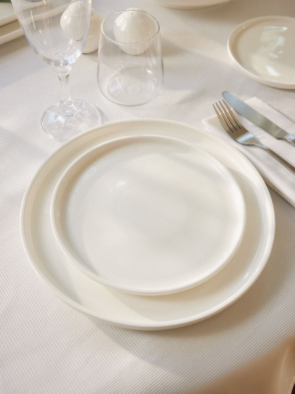 צלחת מנה ראשונה Pure White קוטר 20 ס”מ