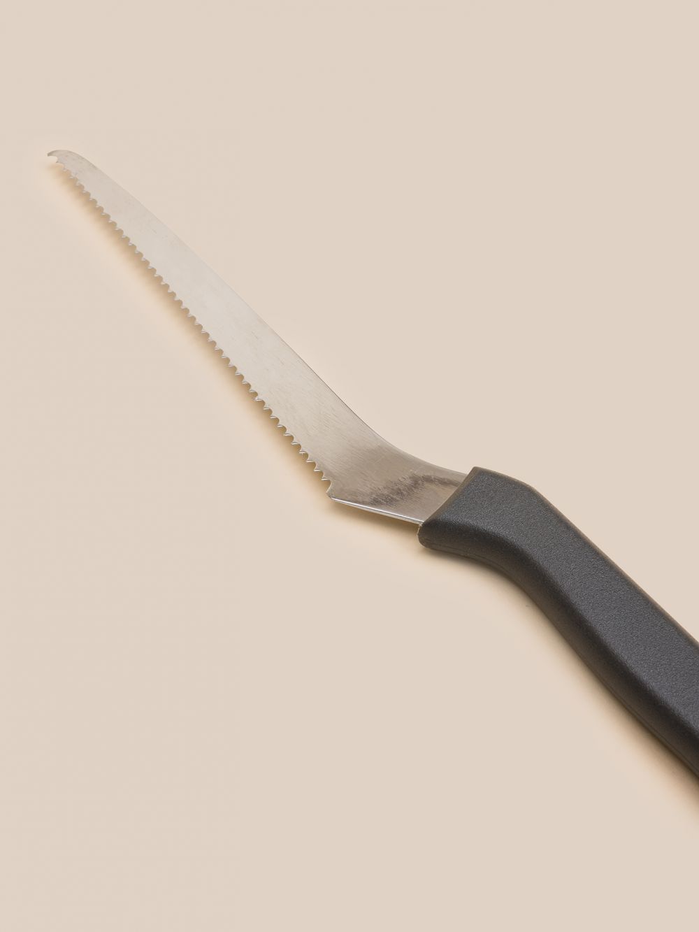 סכין עקומה רב תכליתית