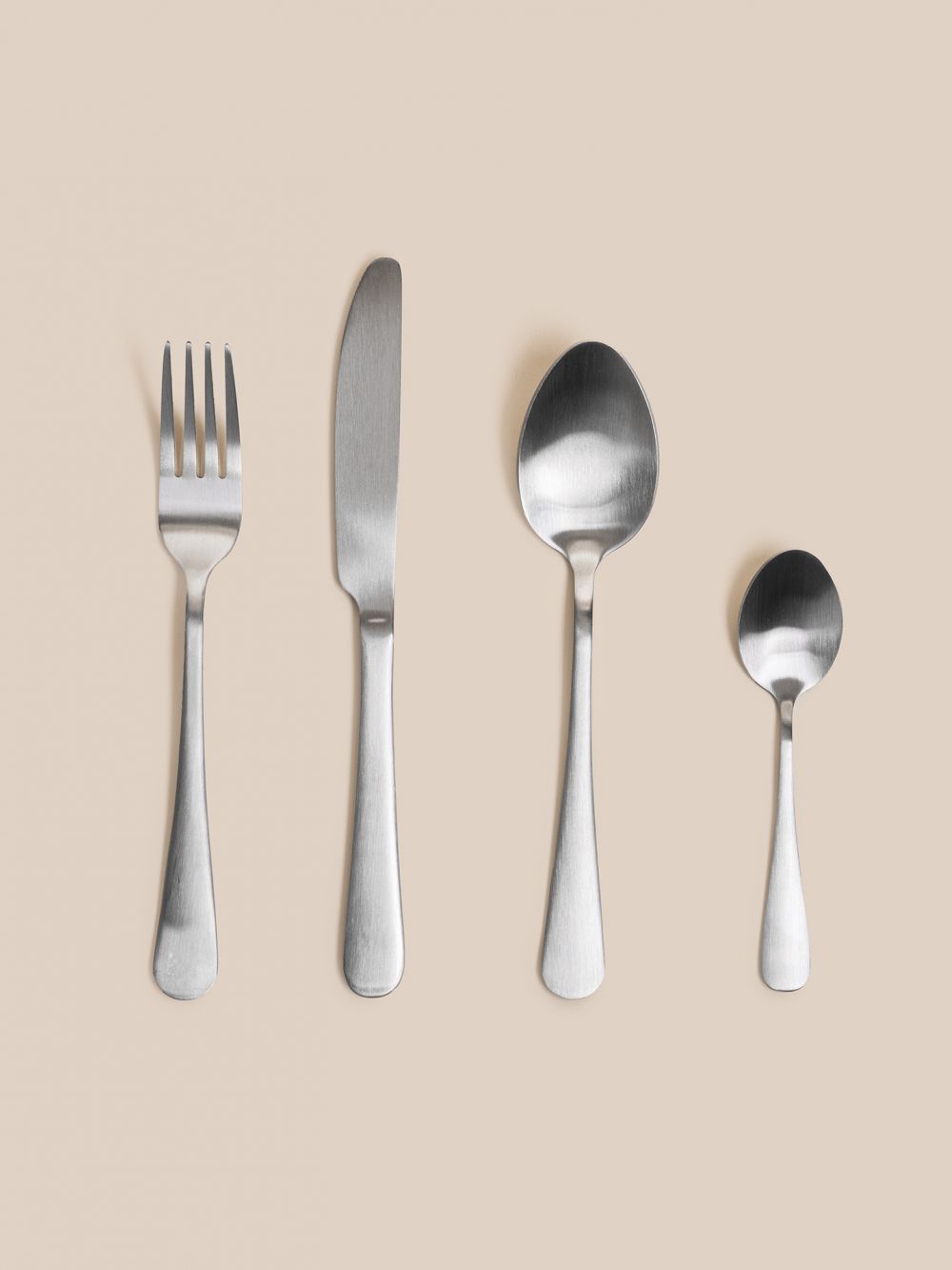 סט סכום ויקי 24 חלקים - כסוף מט