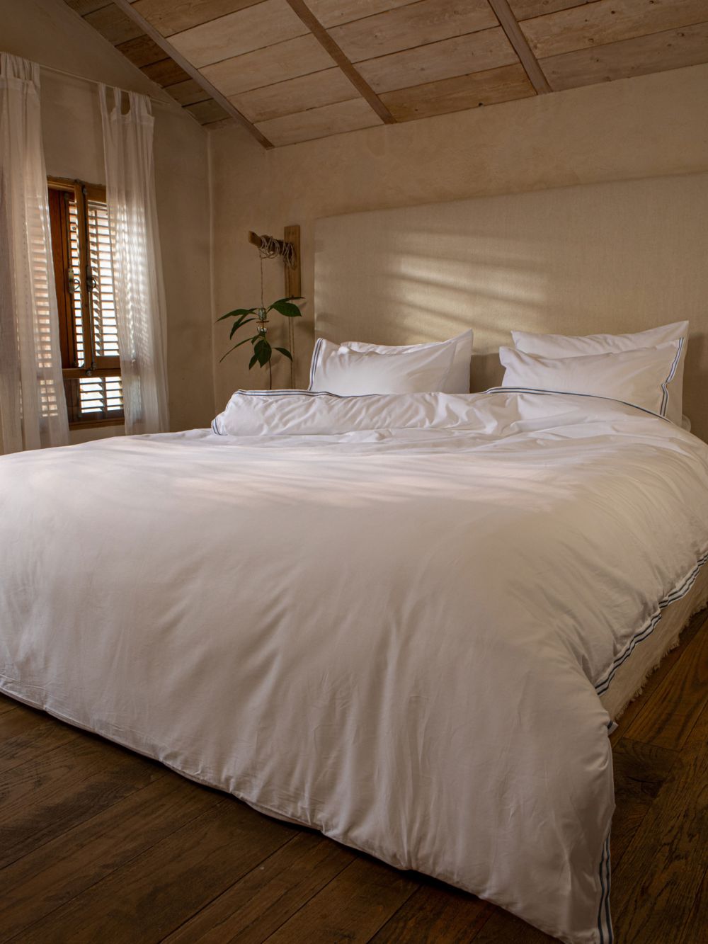 ציפה לשמיכה ברקמת שני פסים