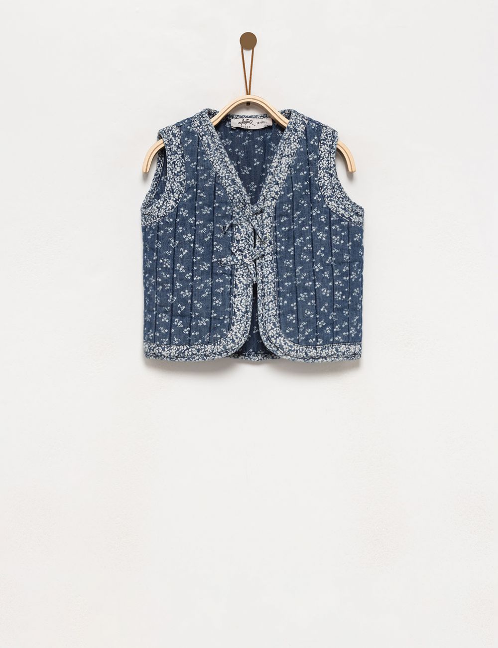 וסט ג’ינס פרחוני