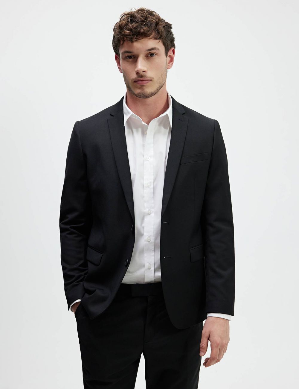 בלייזר מחויט Super Slim