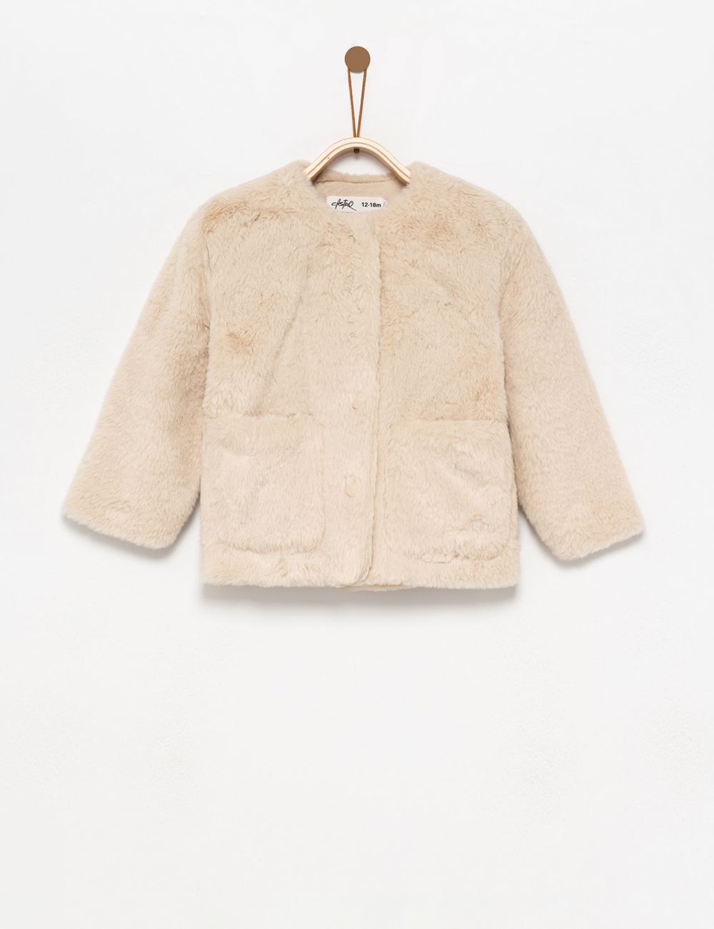 מעיל פרוותי