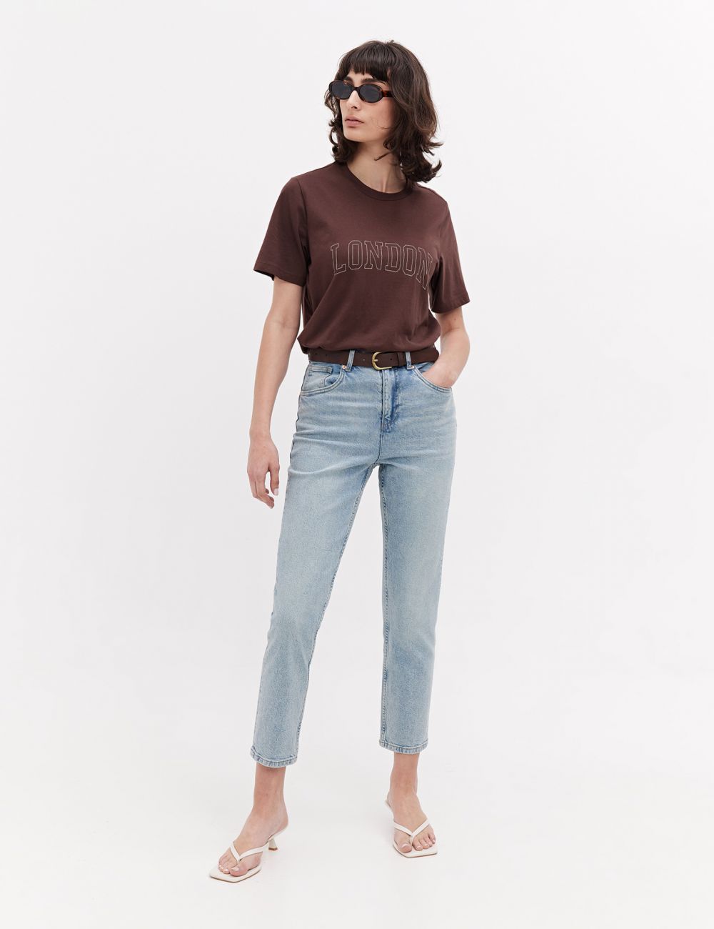 ג׳ינס Mom בגזרה צרה