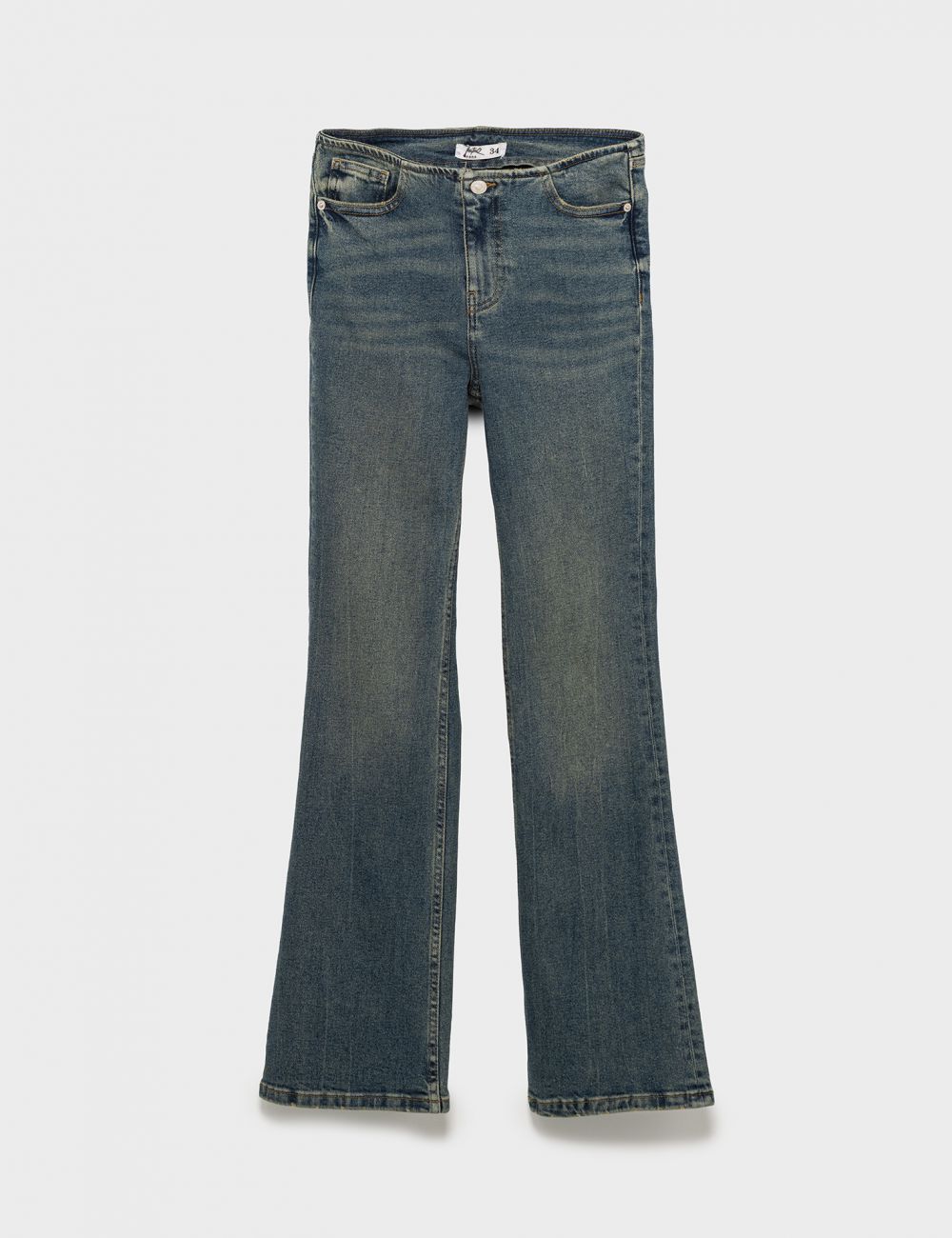 ג’ינס בגזרת FLARE