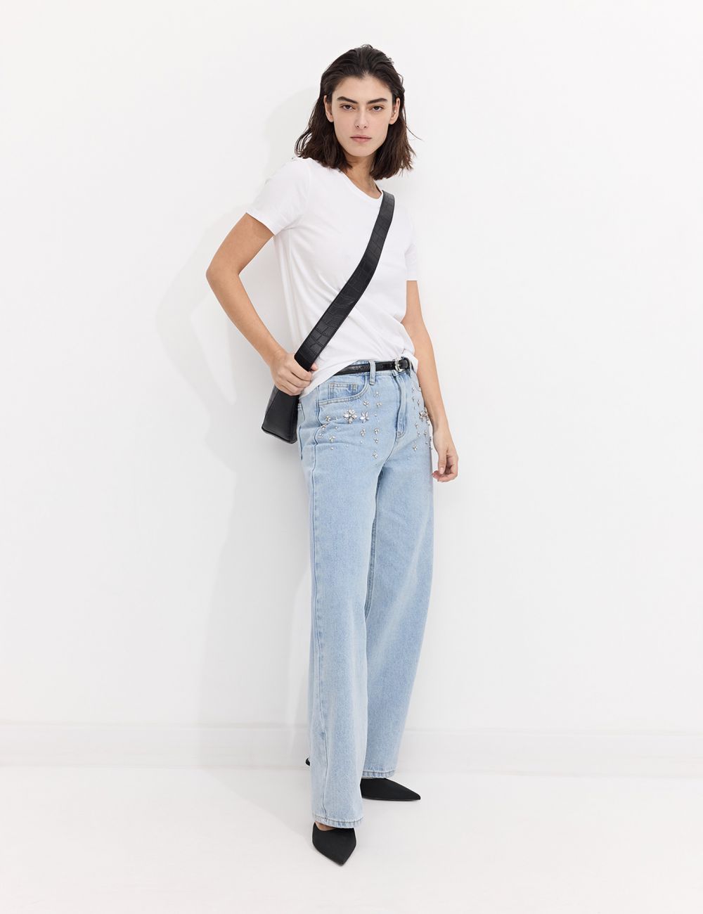 ג׳ינס גזרה גבוהה WIDE-LEG ודיטייל יהלומים