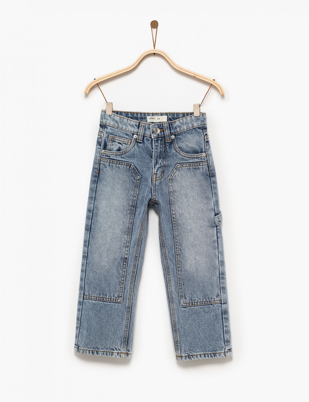 ג׳ינס חיתוכים