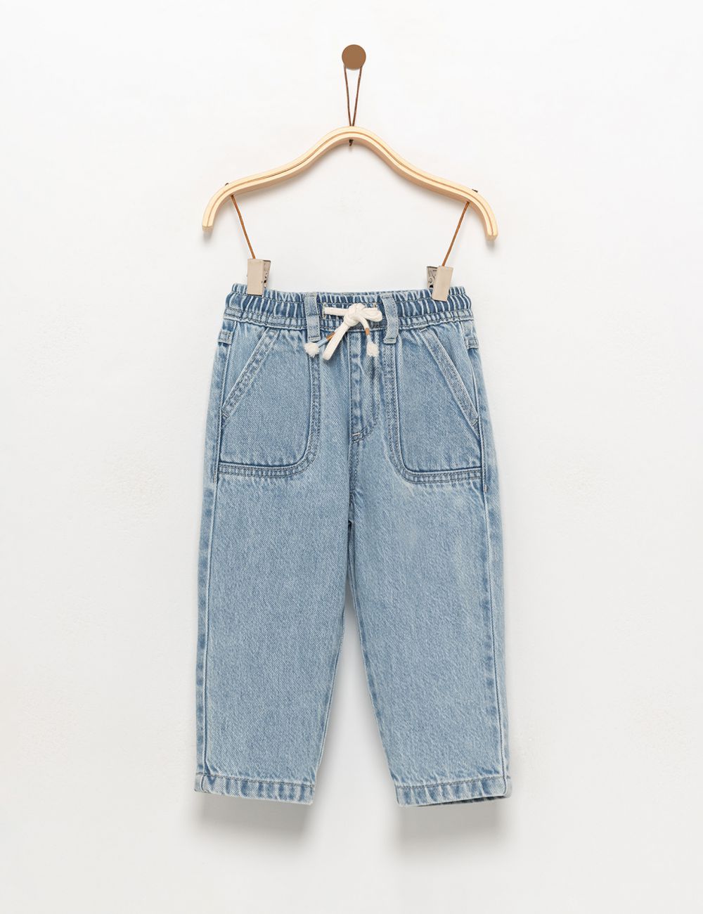 ג’ינס עם גומי