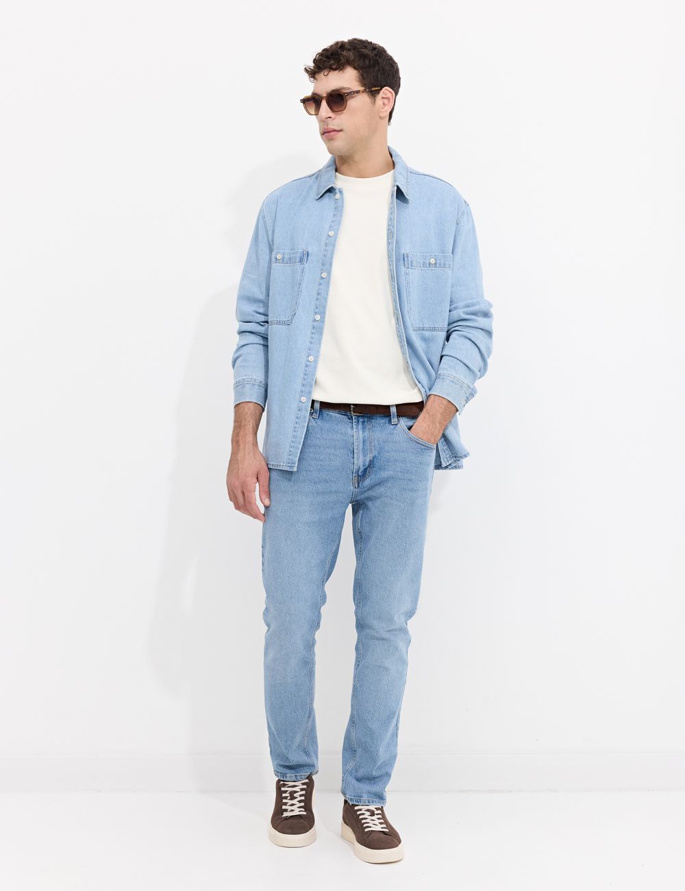 ג׳ינס בגזרת SLIM