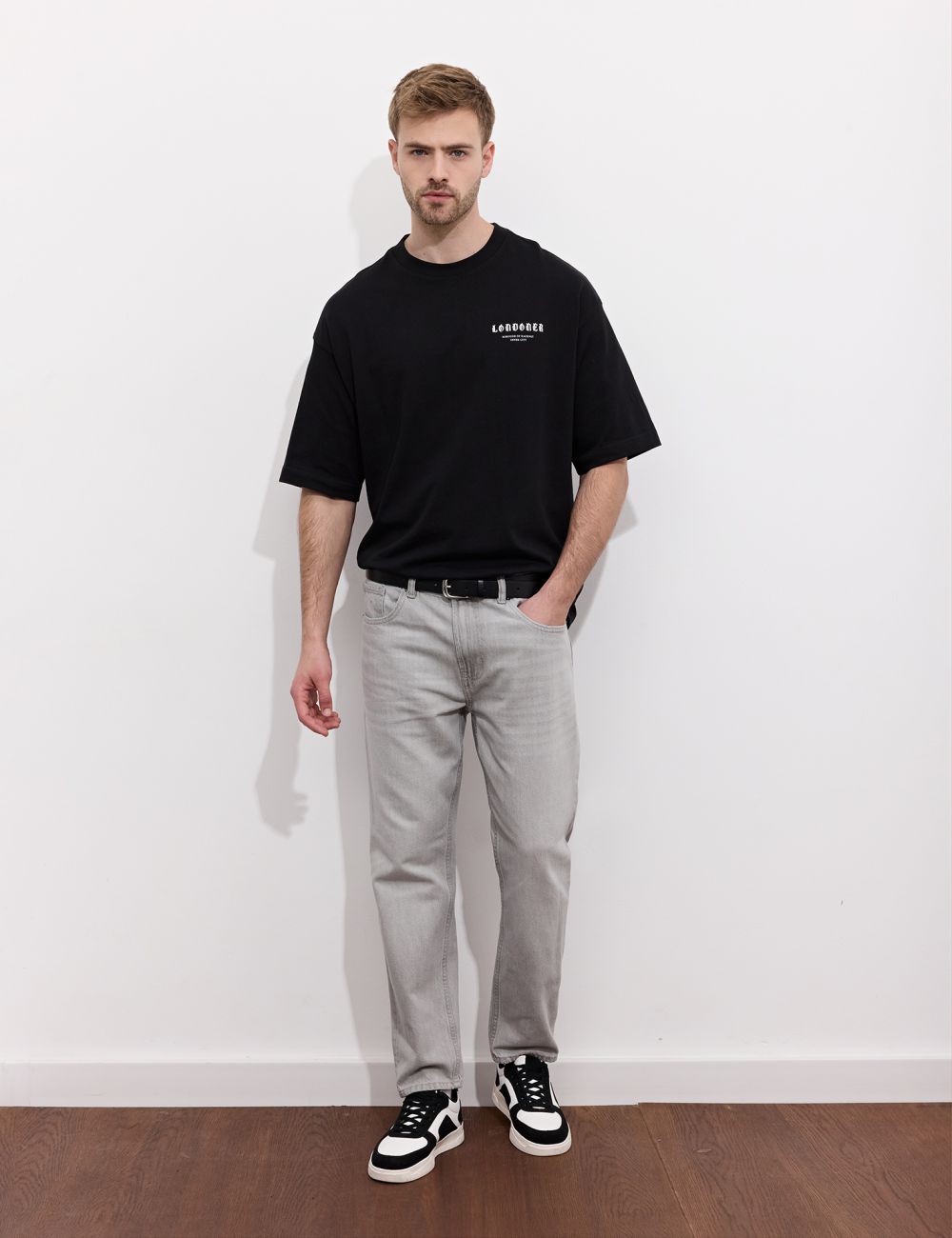 ג’ינס בגזרת קרופ SLIM