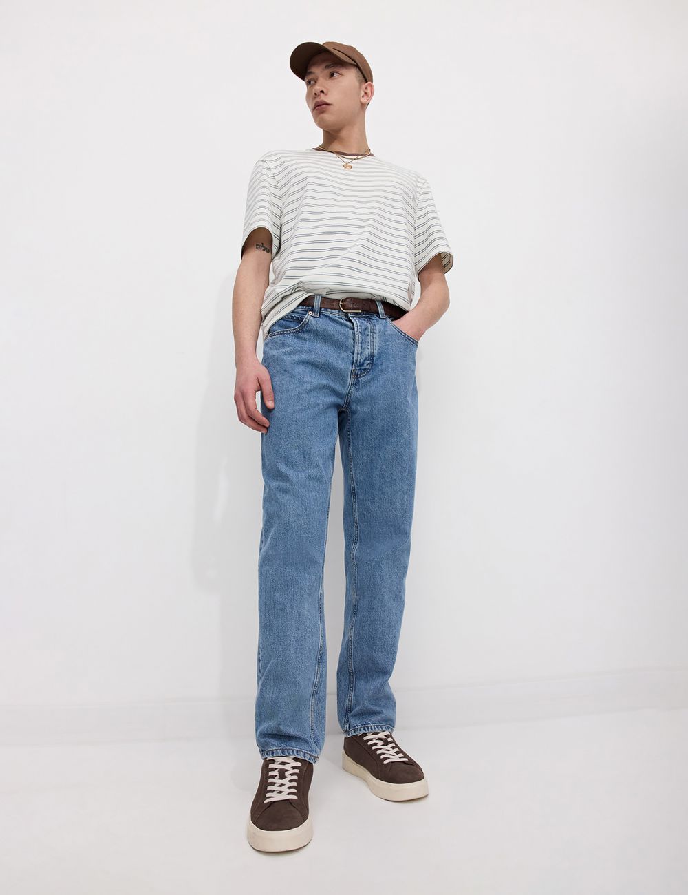 ג’ינס בגזרת STRAIGHT