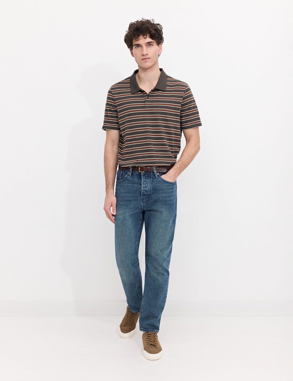 ג׳ינס בגזרה STRAIGHT