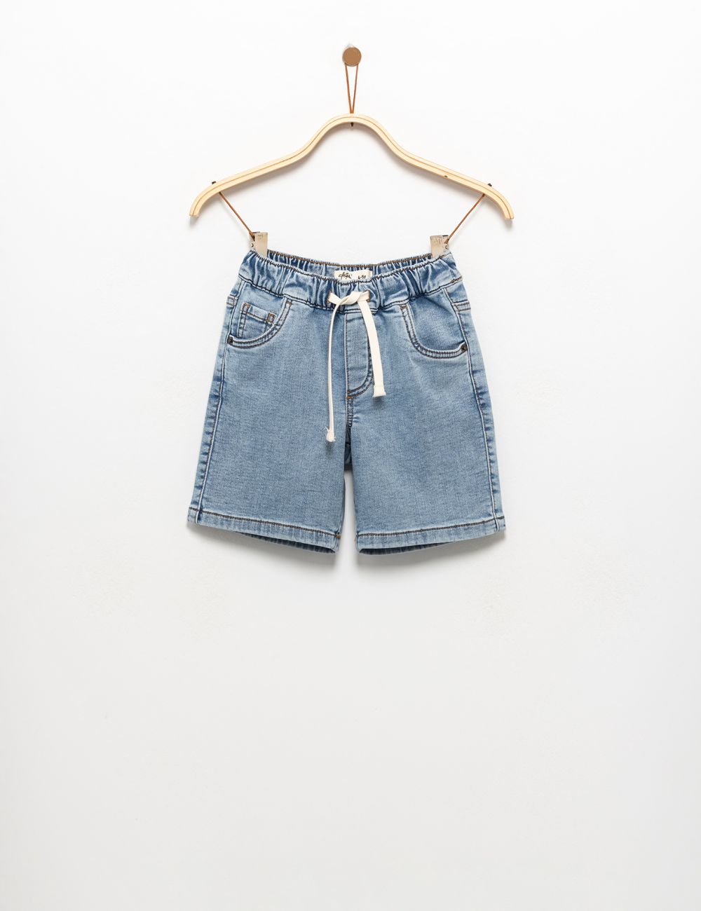 ברמודה מג׳ינס ג׳וגר