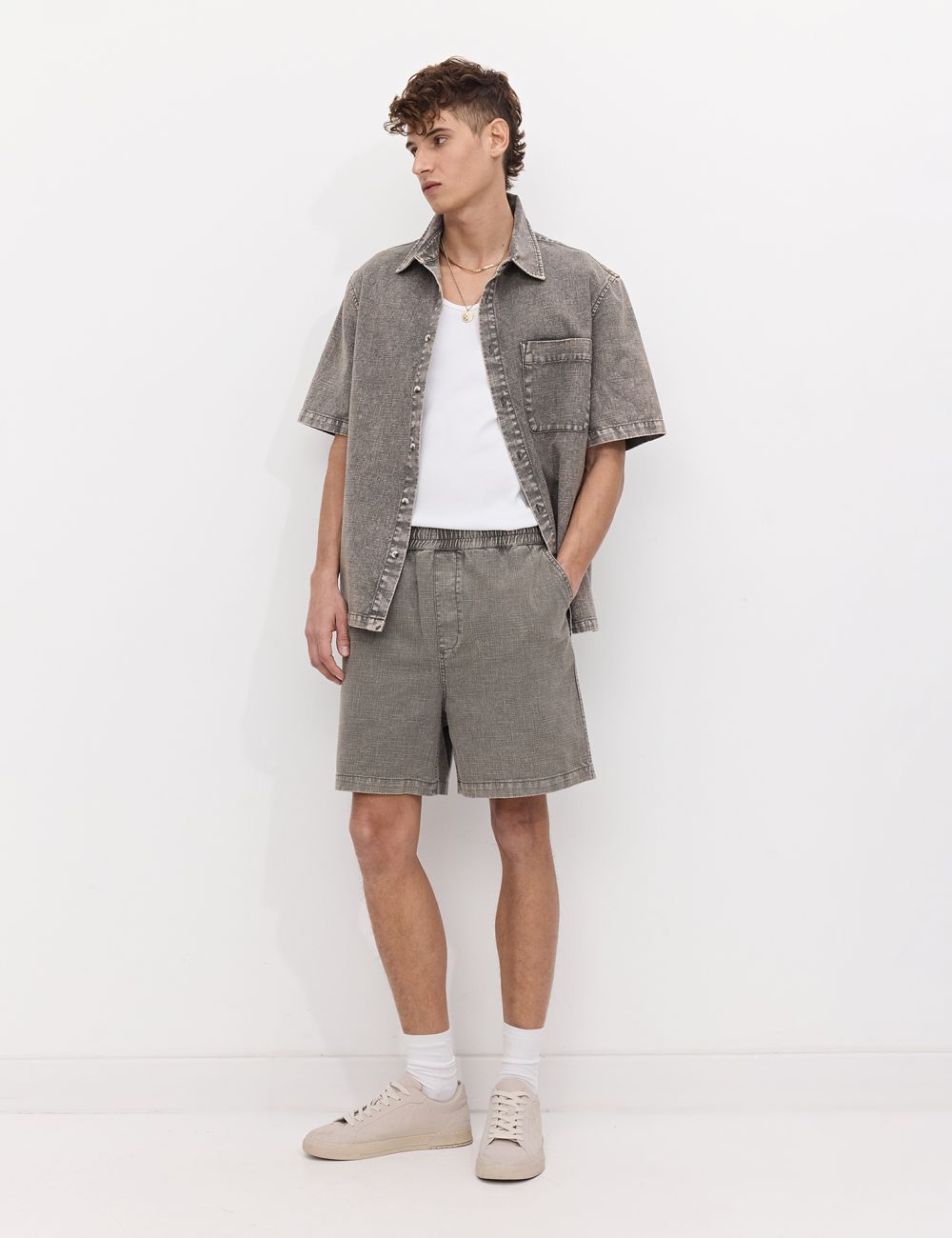 מכנסי ברמודה ארוגים