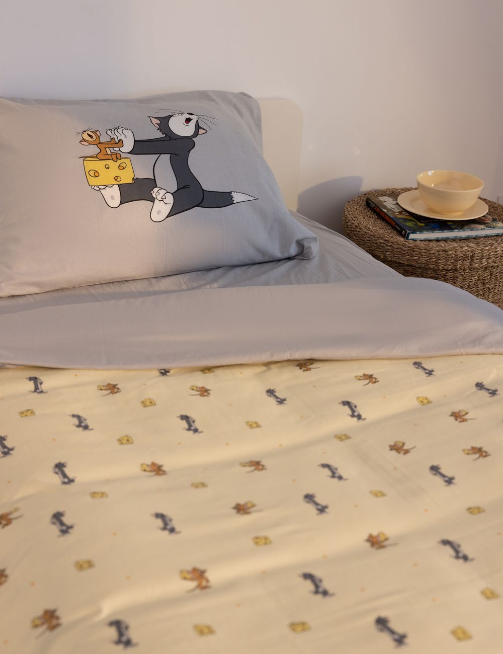 סט מצעים טום וגרי אפור