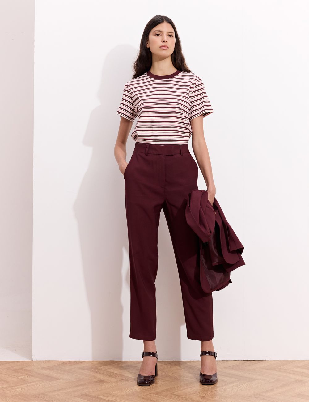 מכנסיים מחויטים עם גומי