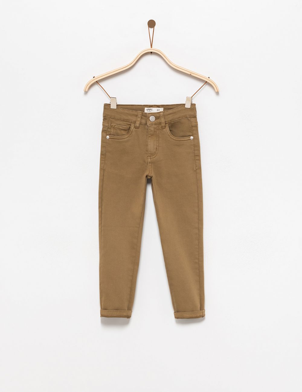 מכנסי ג’ינס ארוכים