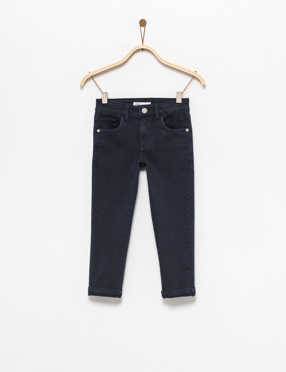 מכנסי ג’ינס ארוכים