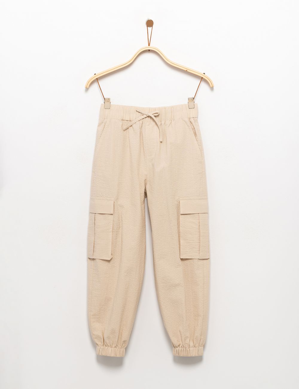 מכנסיים מבד טקסטורה