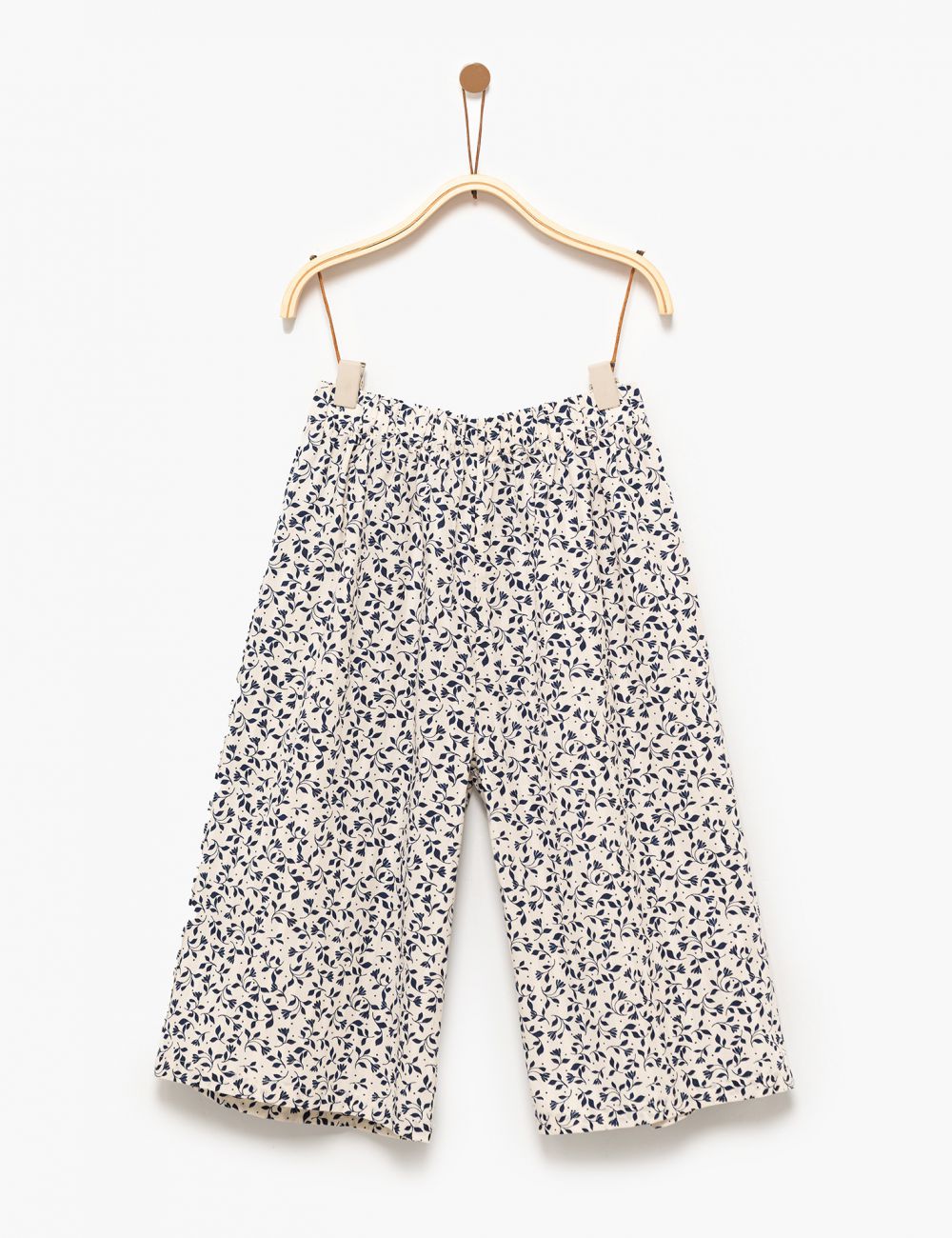 ממכנסיים עם הדפס פרחוני