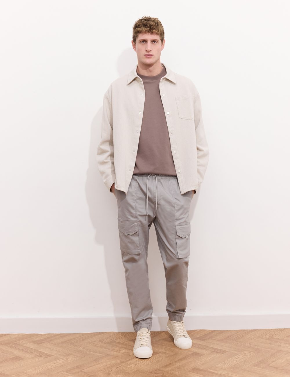 מכנסיים עם גומי וכיסים