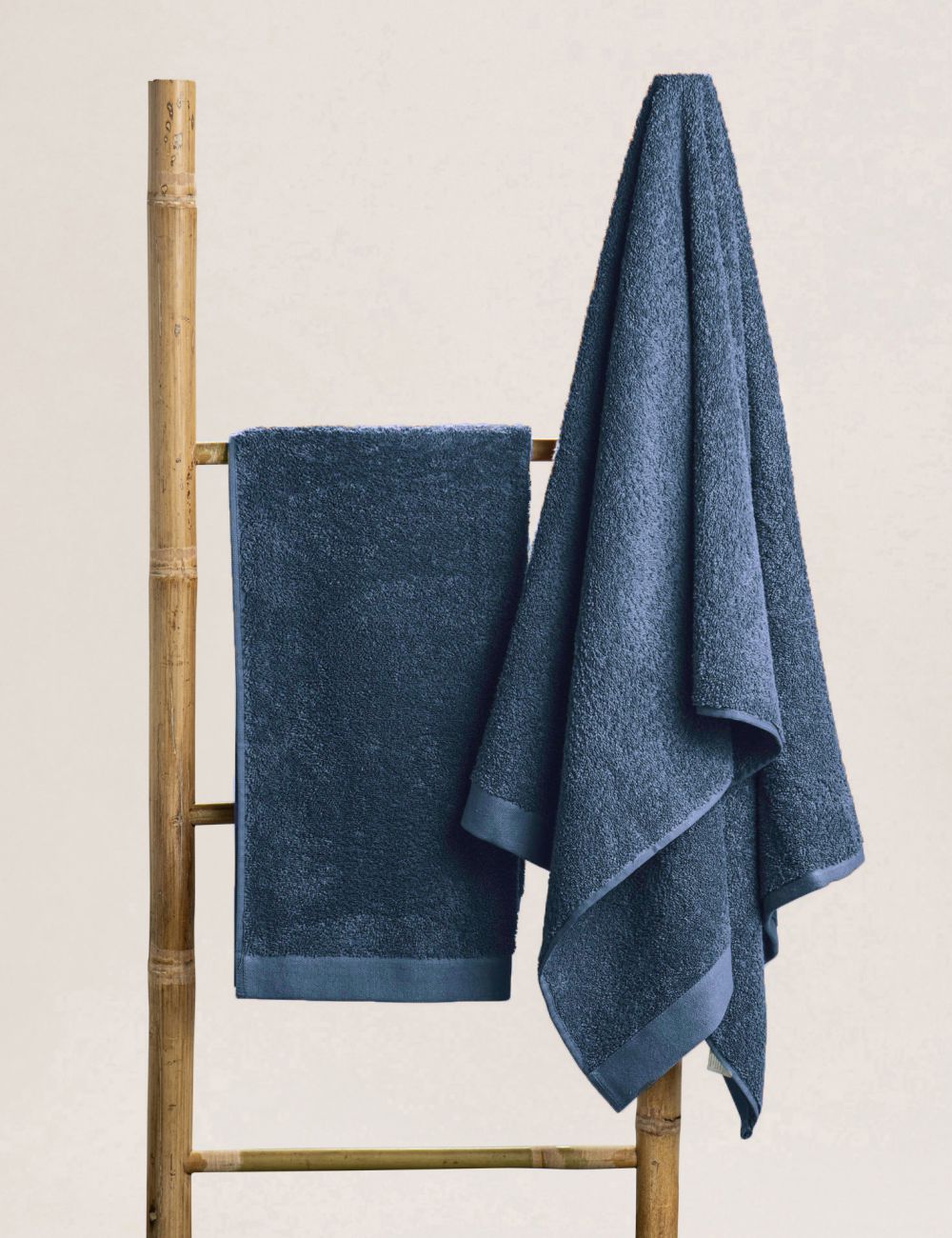 מגבת ידיים בייסיק 50X90 ס”מ