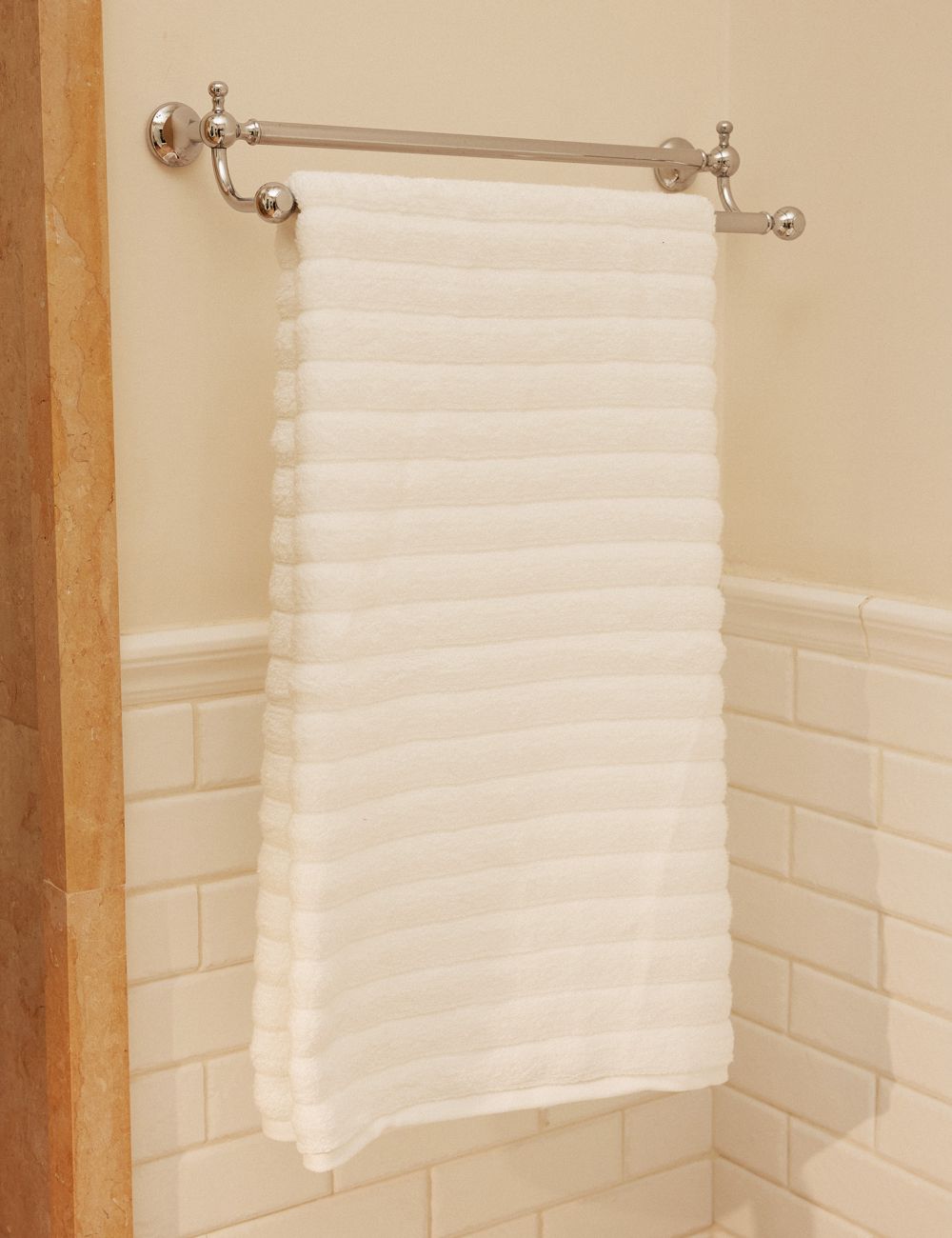 מגבת זירו טוויסט 90*50 700GSM