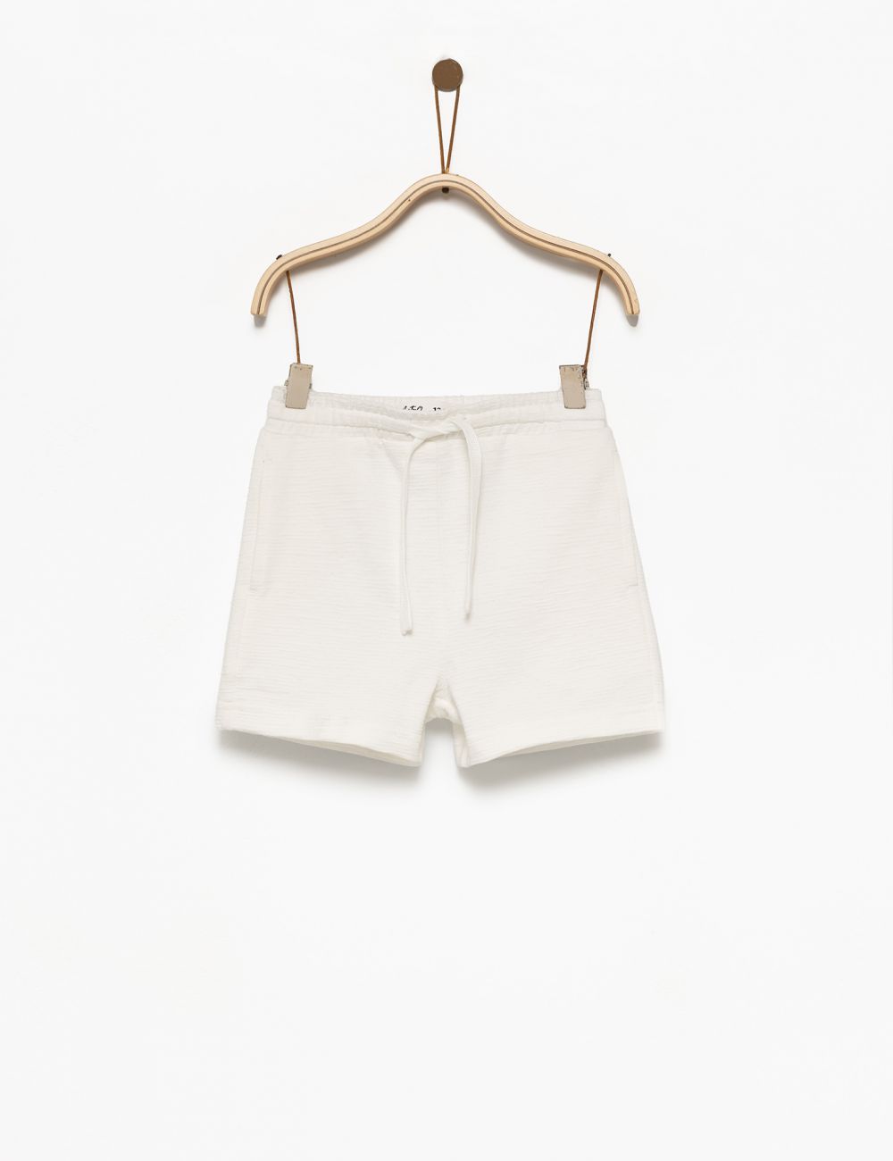 מכנסיים מבד טקסטורה