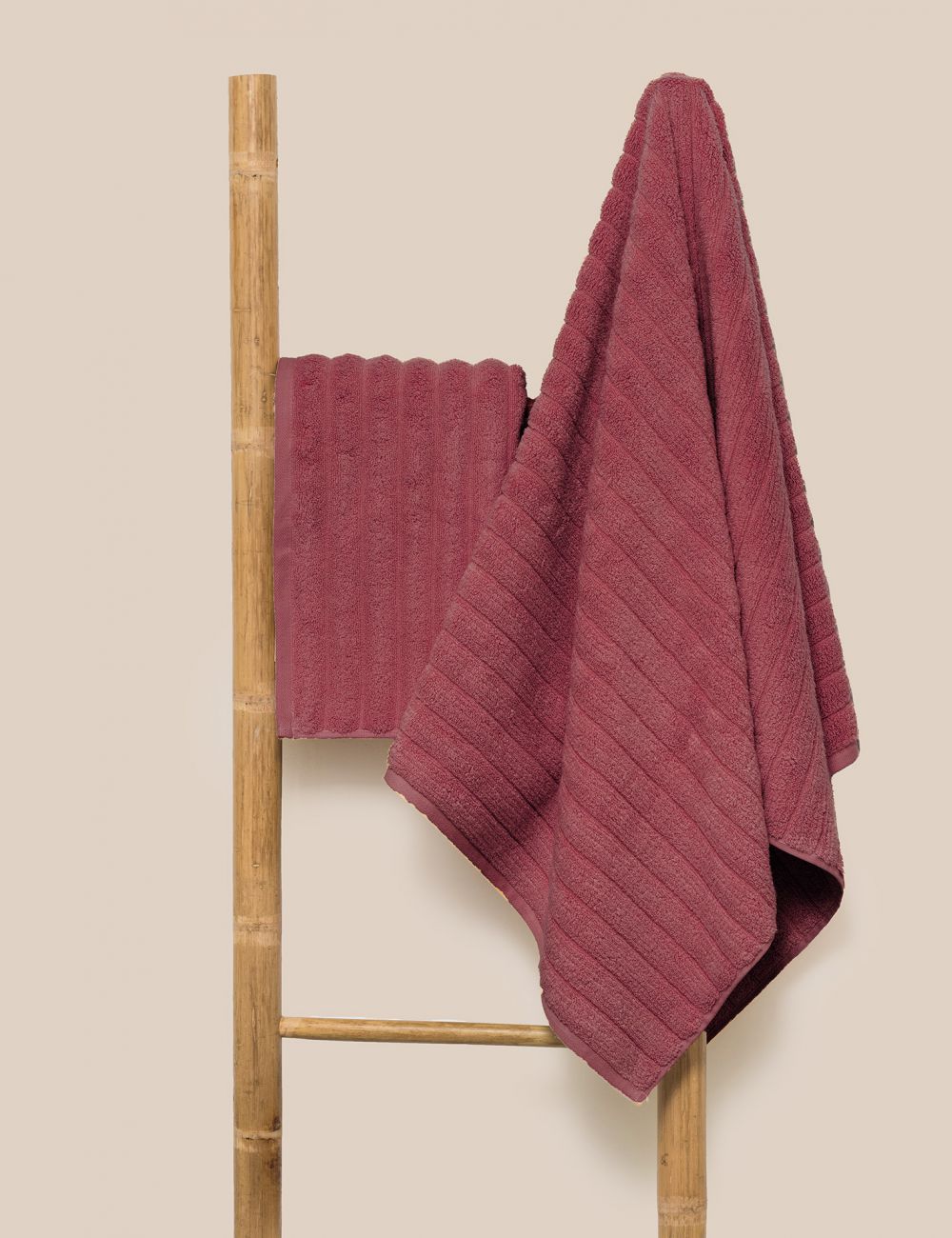 700GSM 70*130 מגבת זירו טוויסט- מגבת גוף